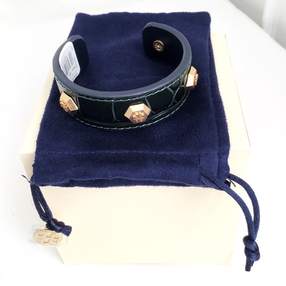 New Tory Burch Logo Cuff Bracelet Hex Stud Leather - Picture 9 of 10